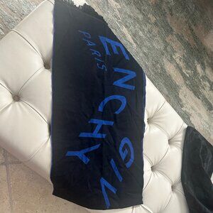 Givenchy Scarf made in Italy